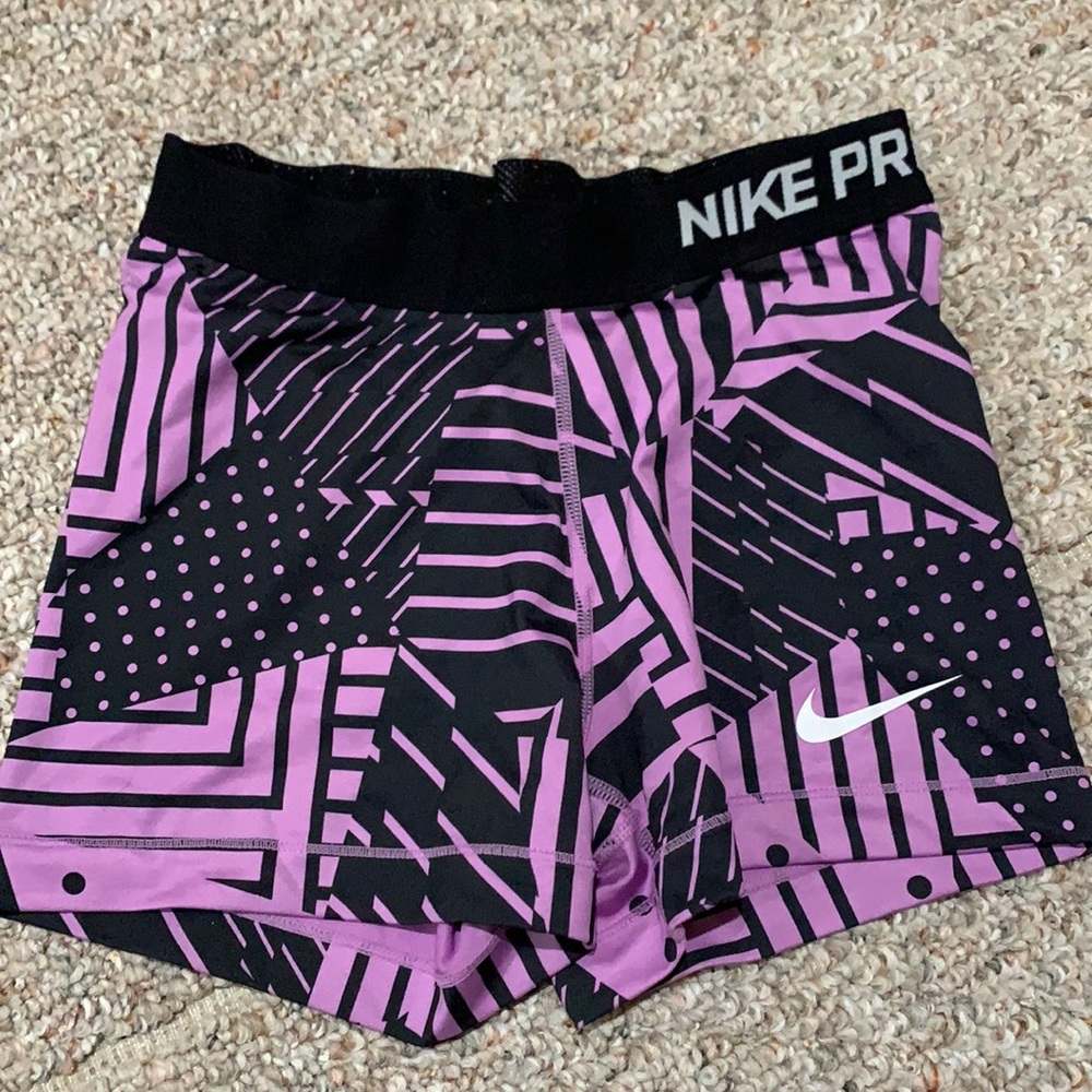 Purple printed Nike Pros